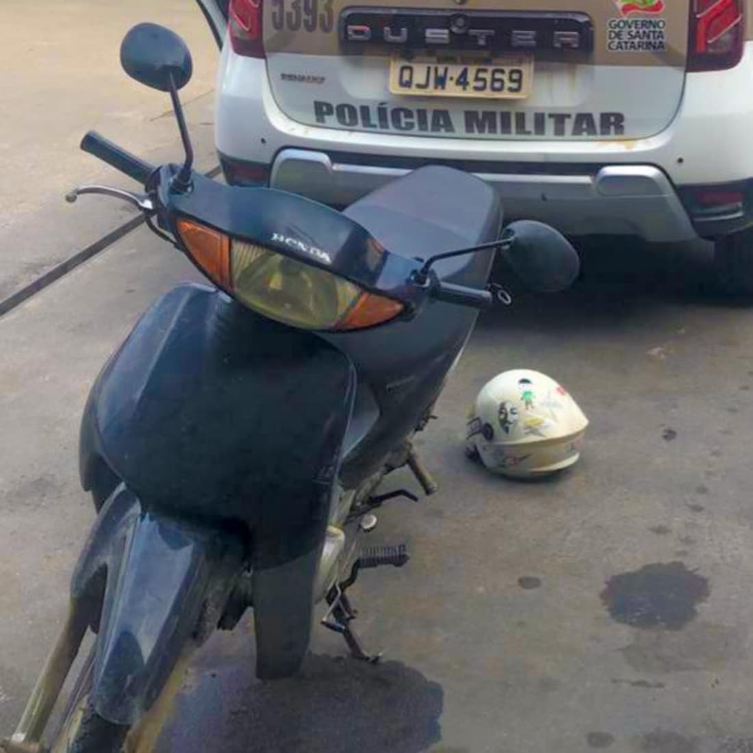 Moto furtada é recuperada pela Polícia Militar em Tubarão