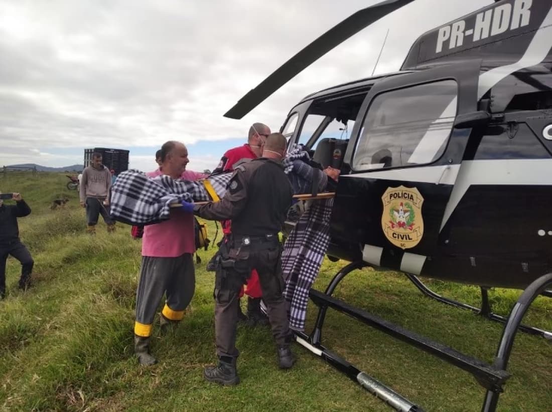Homem tem suspeita de trauma após queda