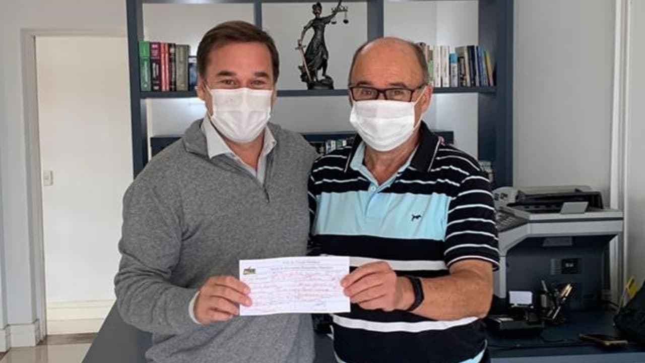 João Marcelo volta para o MDB