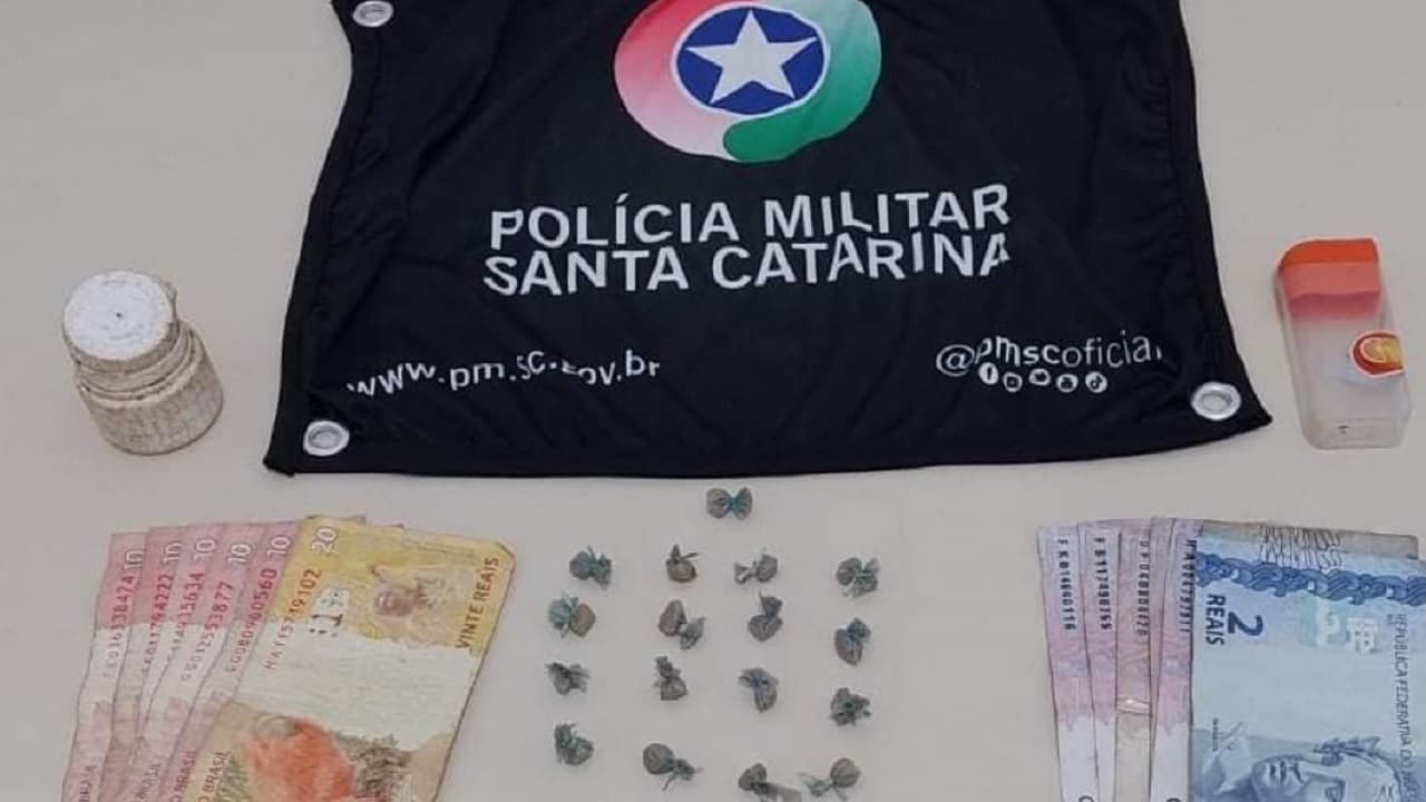 Trio é preso traficando crack no Morro da Glória, em Laguna