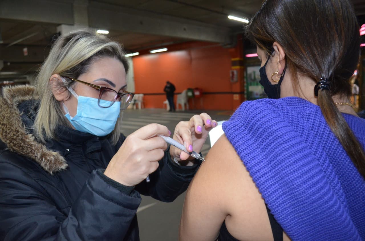 Vacinação será aplicada nos tubaronenses de 37 anos ou mais nesta quarta-feira (7)