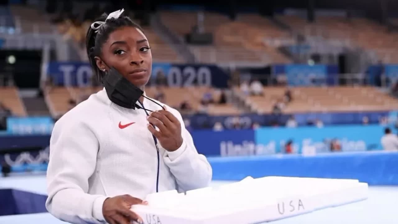 Saúde mental vale mais que ouro; médico comenta decisão da atleta Simone Biles