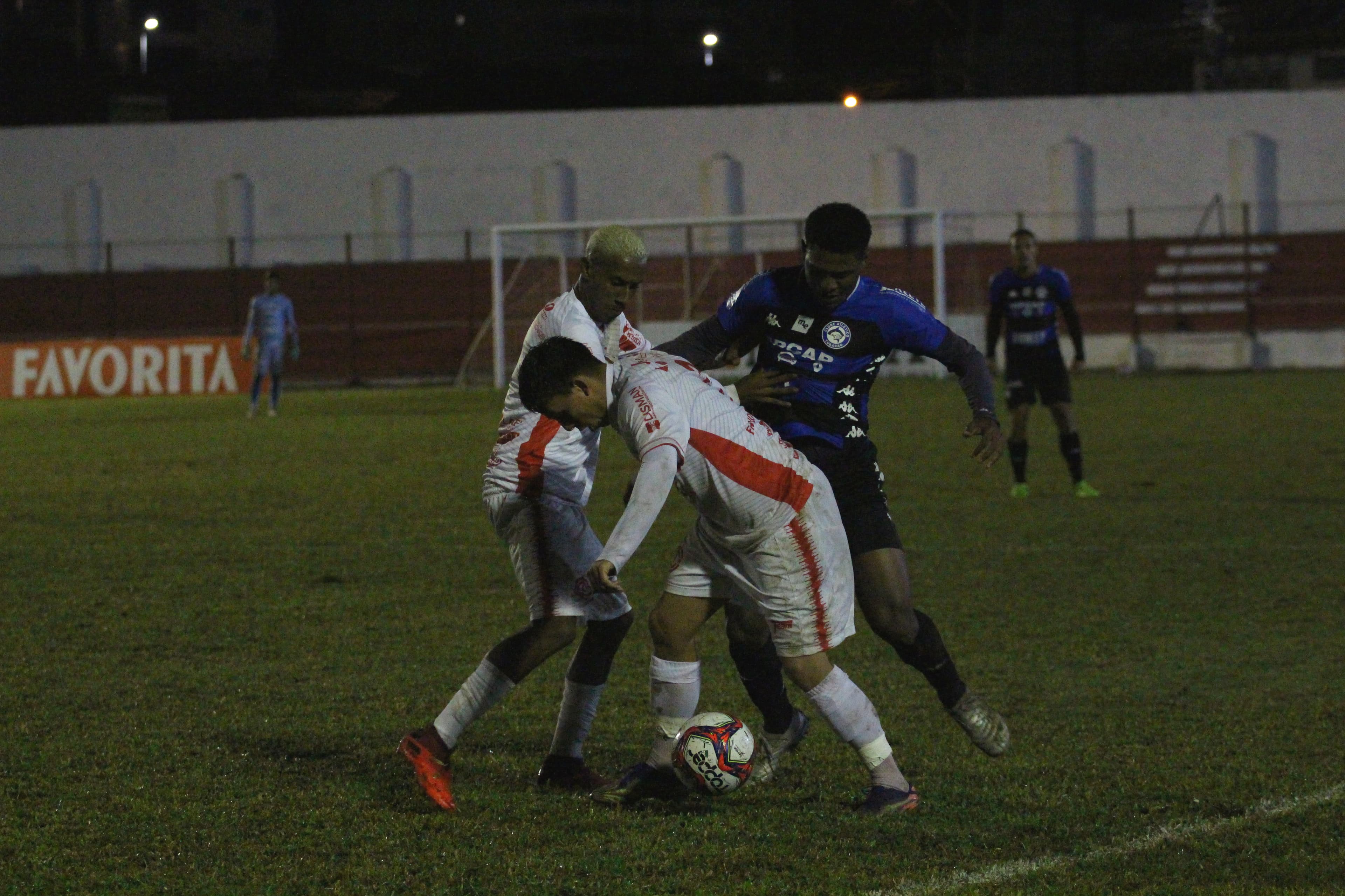 CATARINENSE SÉRIE B: Tubarão perde para o Inter de Lages e conhece primeira derrota