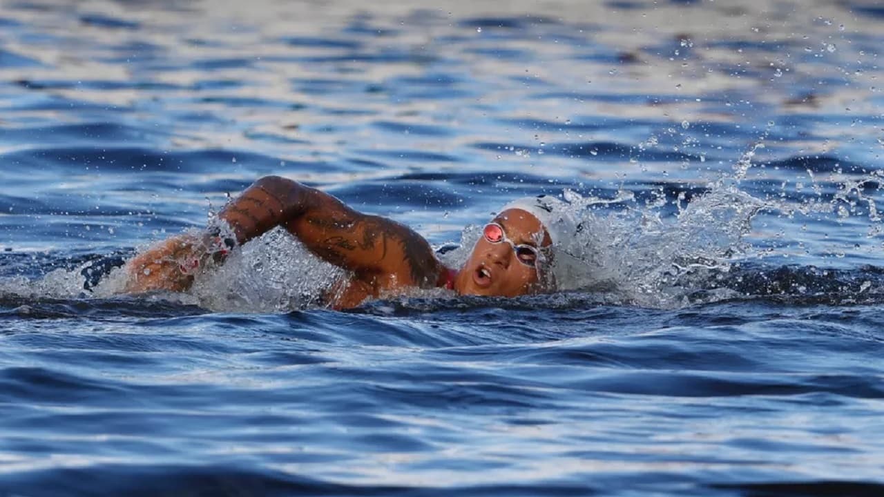 🥇 OLIMPÍADA: Ana Marcela dispara no fim e ganha a medalha de ouro na maratona aquática