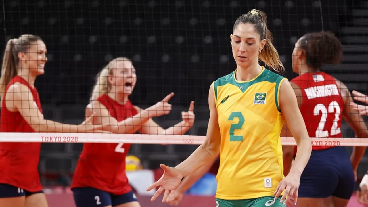 🥈 OLIMPÍADA: Brasil é dominado pelos EUA e é prata no vôlei feminino