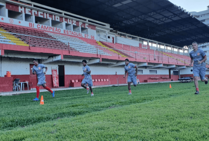 Tubarão volta a contar com público em jogos a partir do dia 25