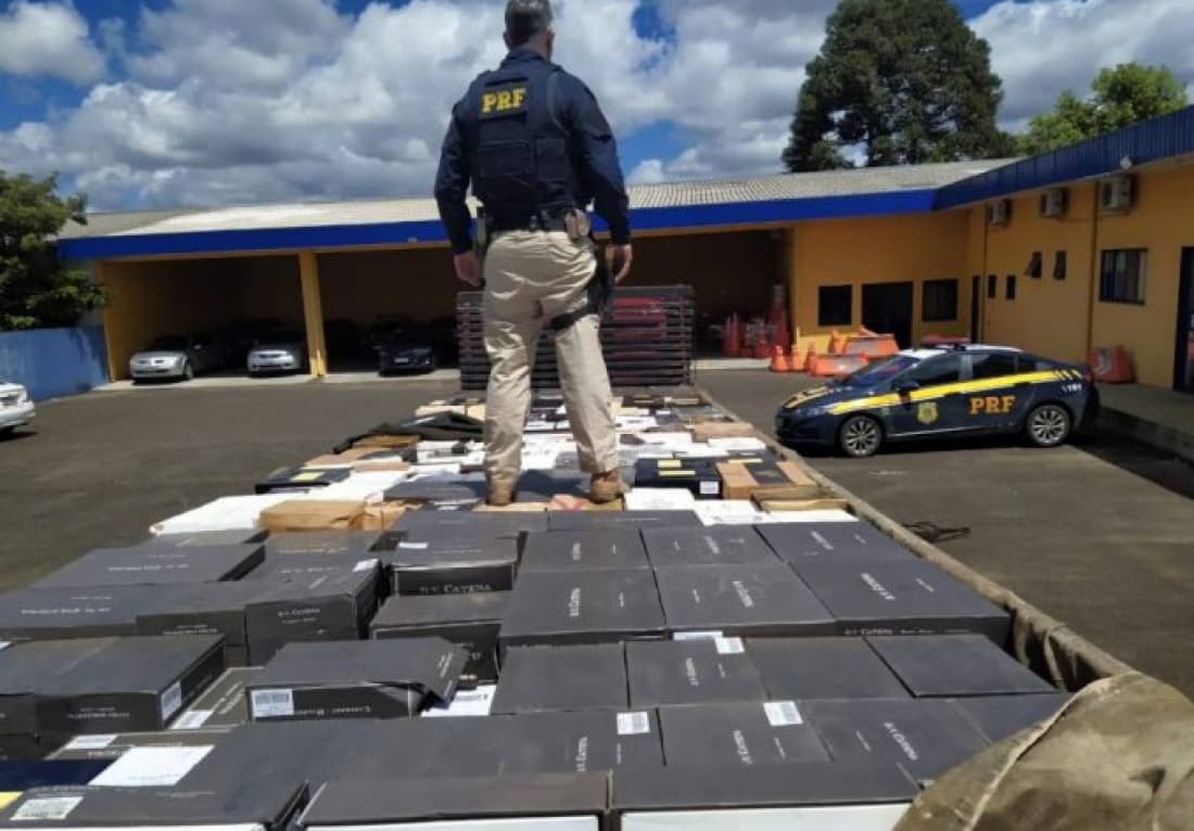 Carga com vinho contrabandeado é apreendida pela PRF