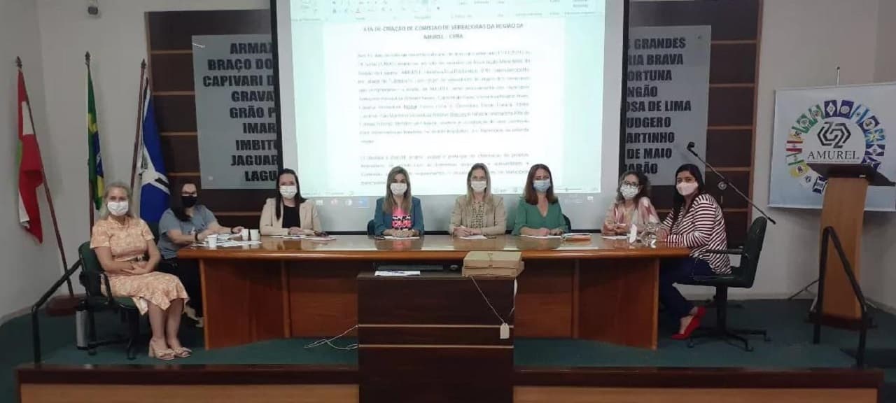 Comissão de vereadoras da Amurel é oficializada, ganha nome e diretoria