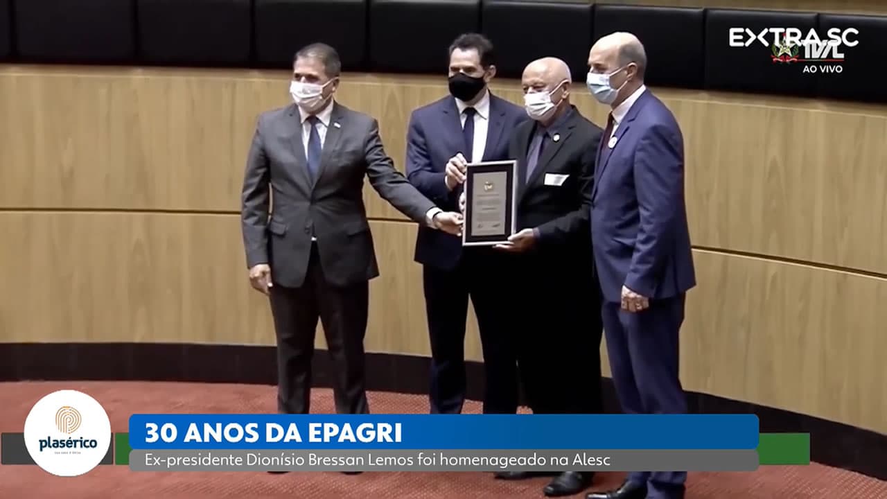 Nos 30 anos da Epagri, tubaronense Dionísio Bressan Lemos é homenageado