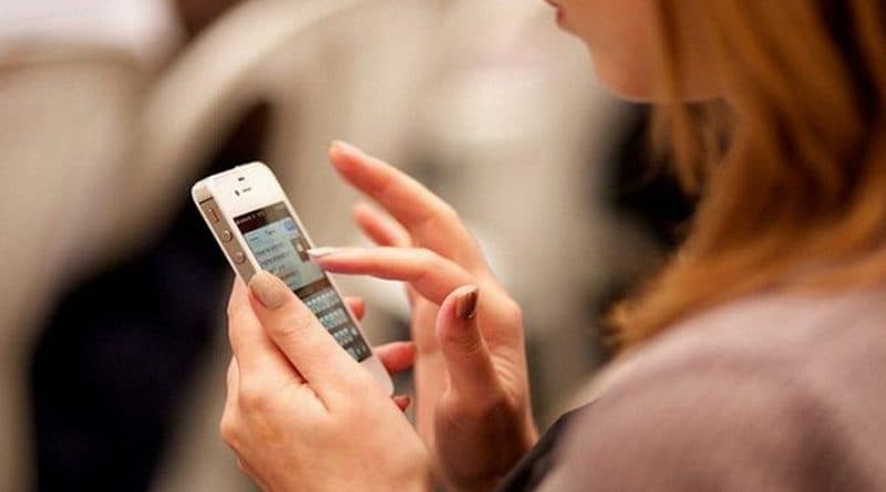 Assédio é principal violência a meninas e mulheres em ambiente virtual