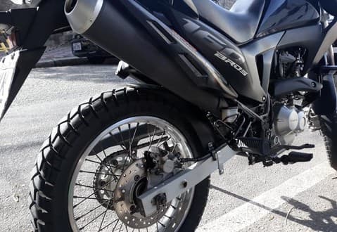 Após emprestar moto a desconhecido, proprietário é extorquido para ter veículo de volta