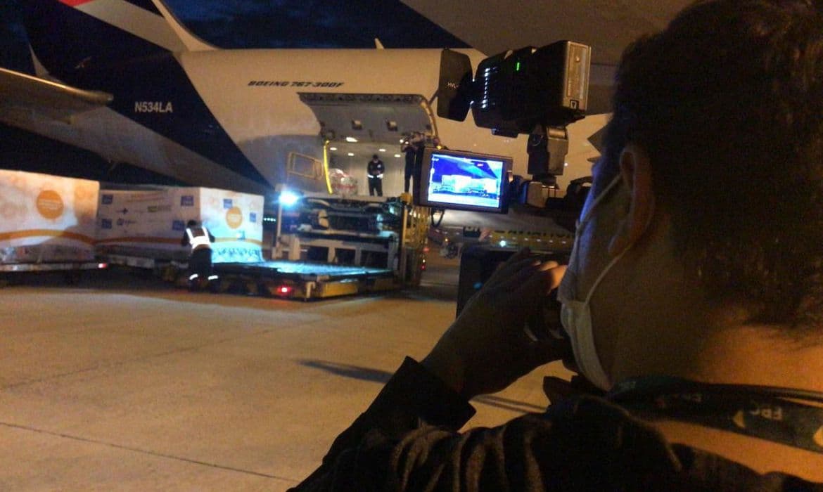 País recebe primeiro lote de vacinas contra Covid-19 para crianças