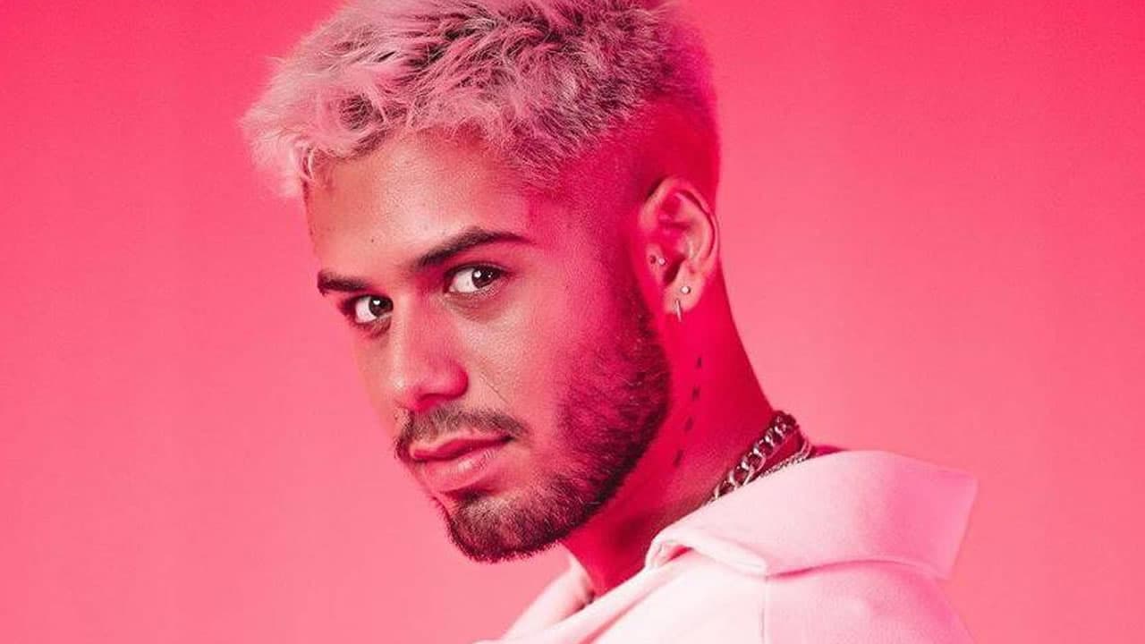 Zé Felipe agita a Kaloa Beach, em Jaguaruna, nesta sexta-feira (21)