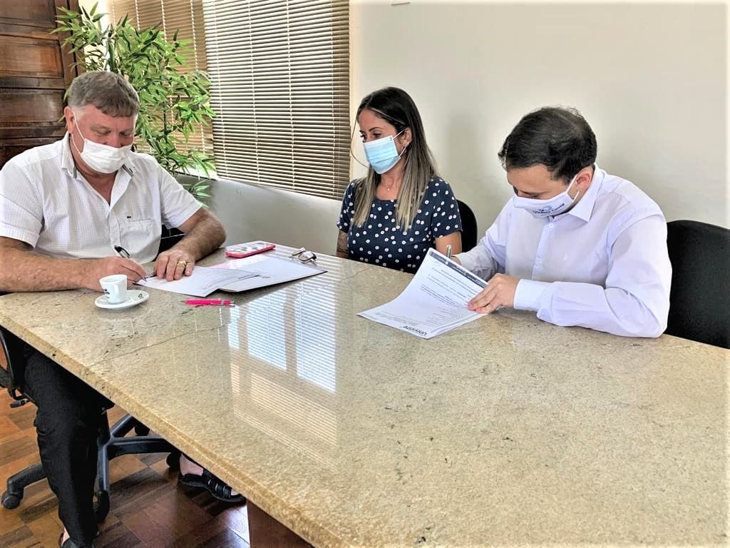 Servidores de Capivari de Baixo terão descontos de até 45% em faculdade