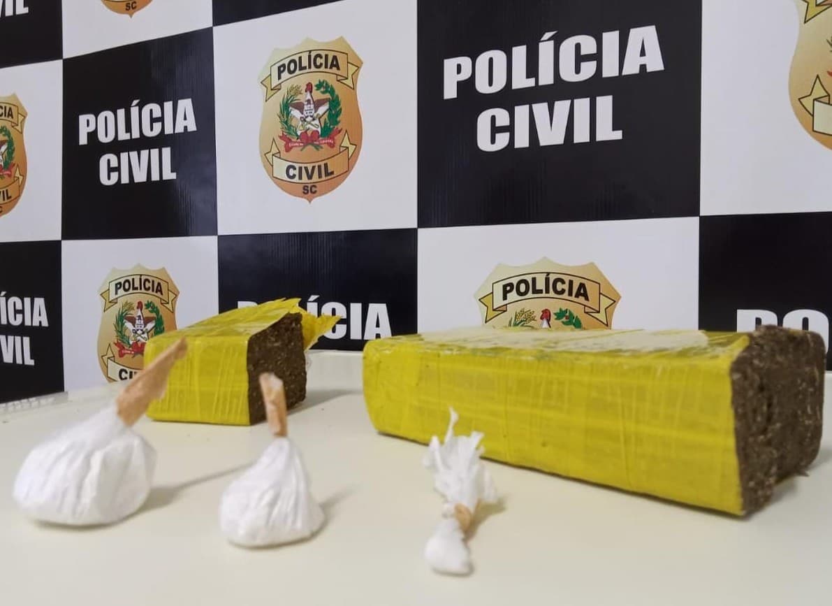 Meio quilo de maconha é apreendido durante operação policial