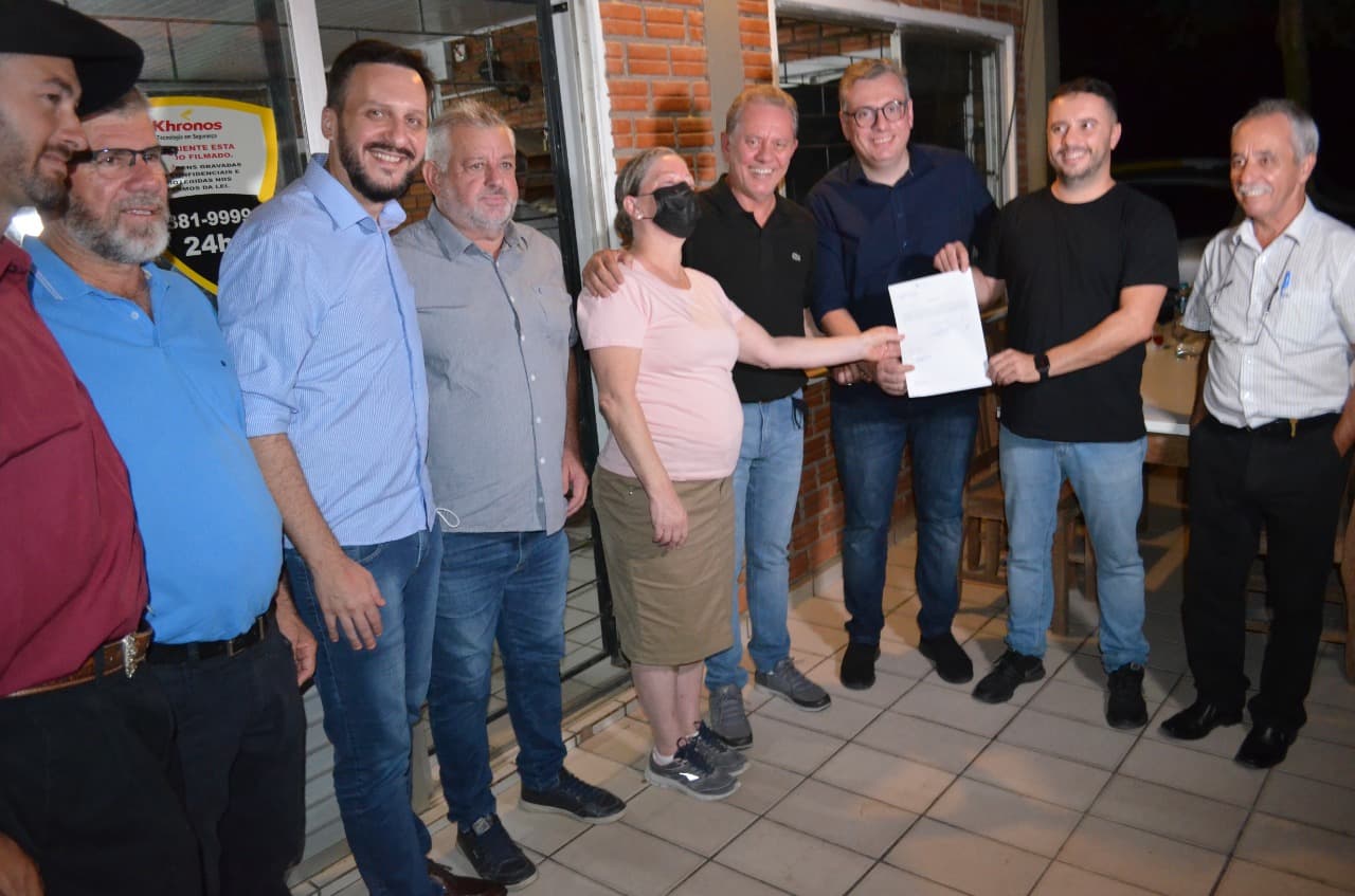 Após 40 anos de espera, ordem de serviço da Rua Tenente João Luiz Maus é assinada