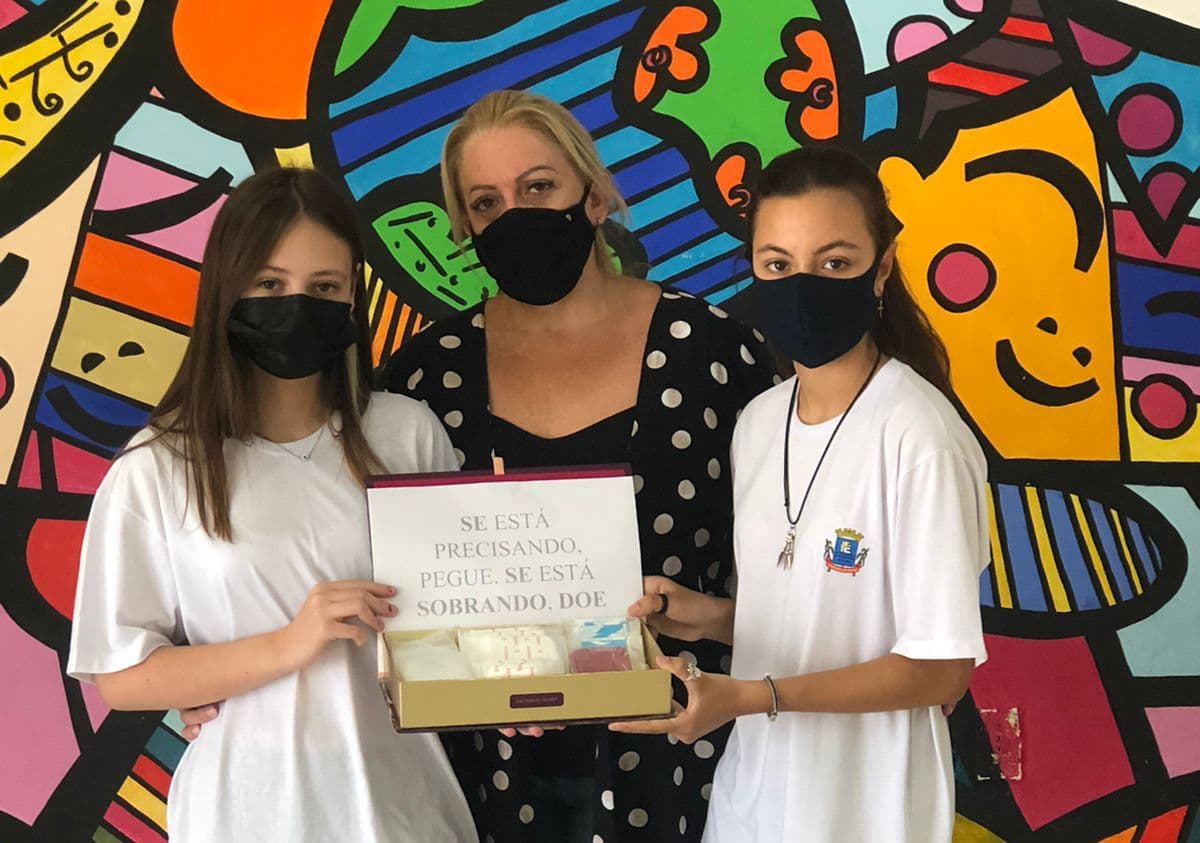 Estudantes lançam projeto “Caixinha de Absorventes”