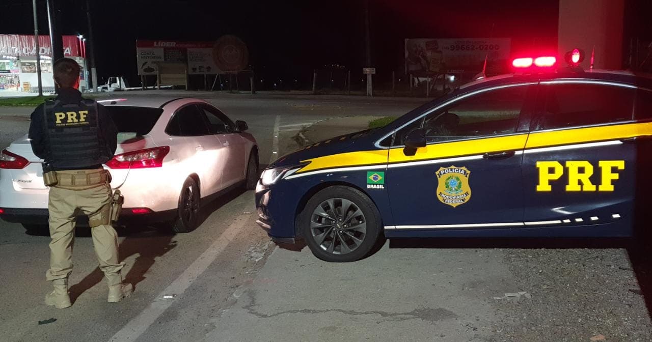 Carro furtado há quatro anos com documentos falsos é recuperado