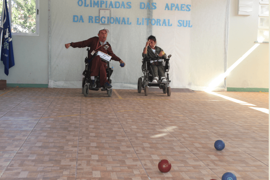 Mais de 100 alunos participam da etapa Regional Litoral Sul das Olimpíadas das Apaes