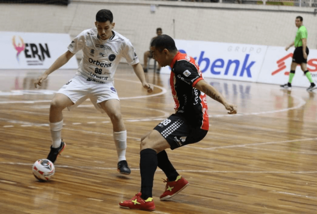 ESTADUAL: Tubarão Futsal é goleado pelo Joinville