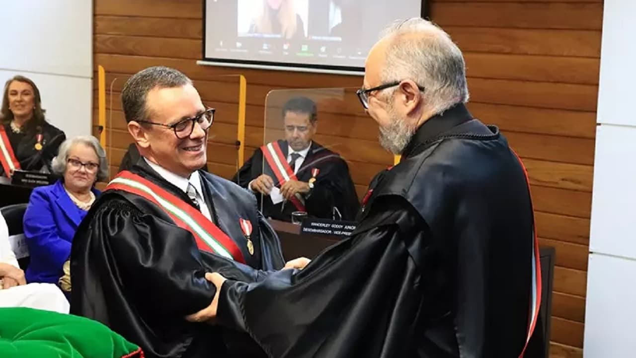 Narbal Antônio de Mendonça Fileti é empossado novo desembargador do TRT-SC