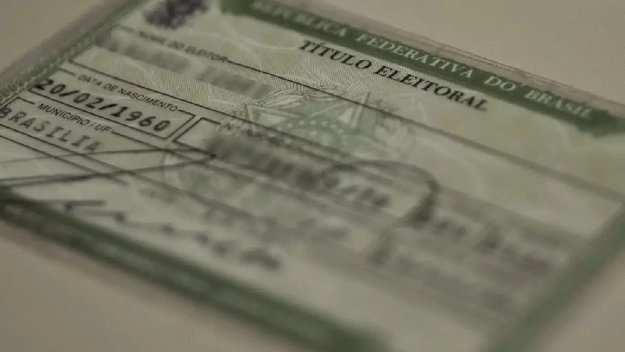 Eleitor tem até quarta-feira (8) para regularizar o título e poder votar este ano