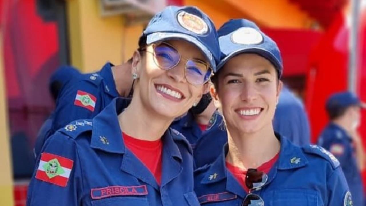 Corpo de Bombeiros de SC tem duas mulheres comandantes de batalhões pela primeira vez
