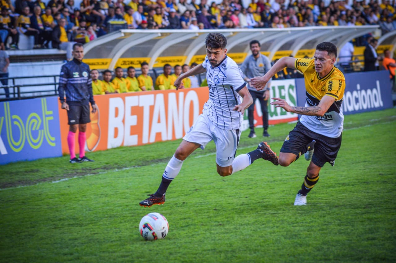 SÉRIE B: Tubarão se despede com derrota da segunda divisão do Catarinense