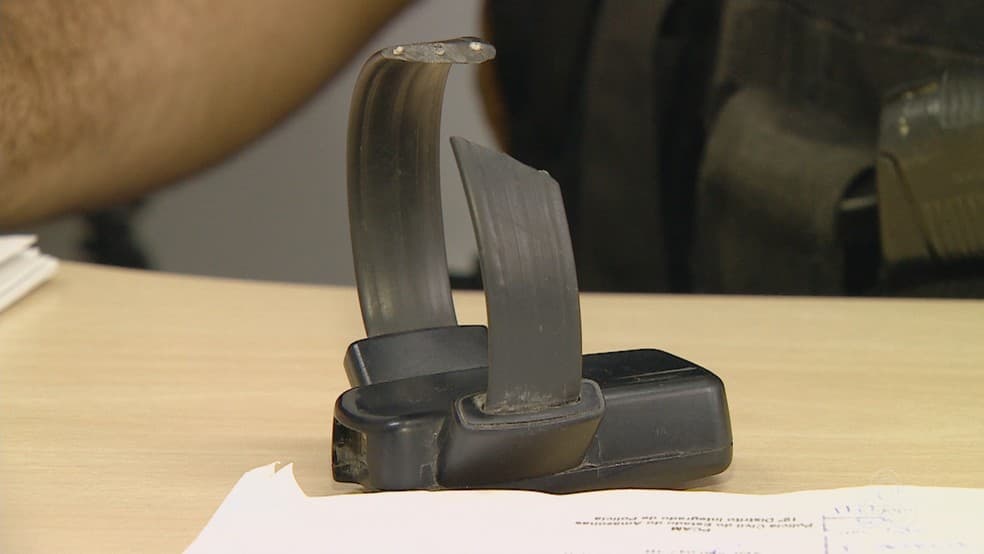 Mulher com tornozeleira eletrônica rompida é abordada e presa durante a madrugada