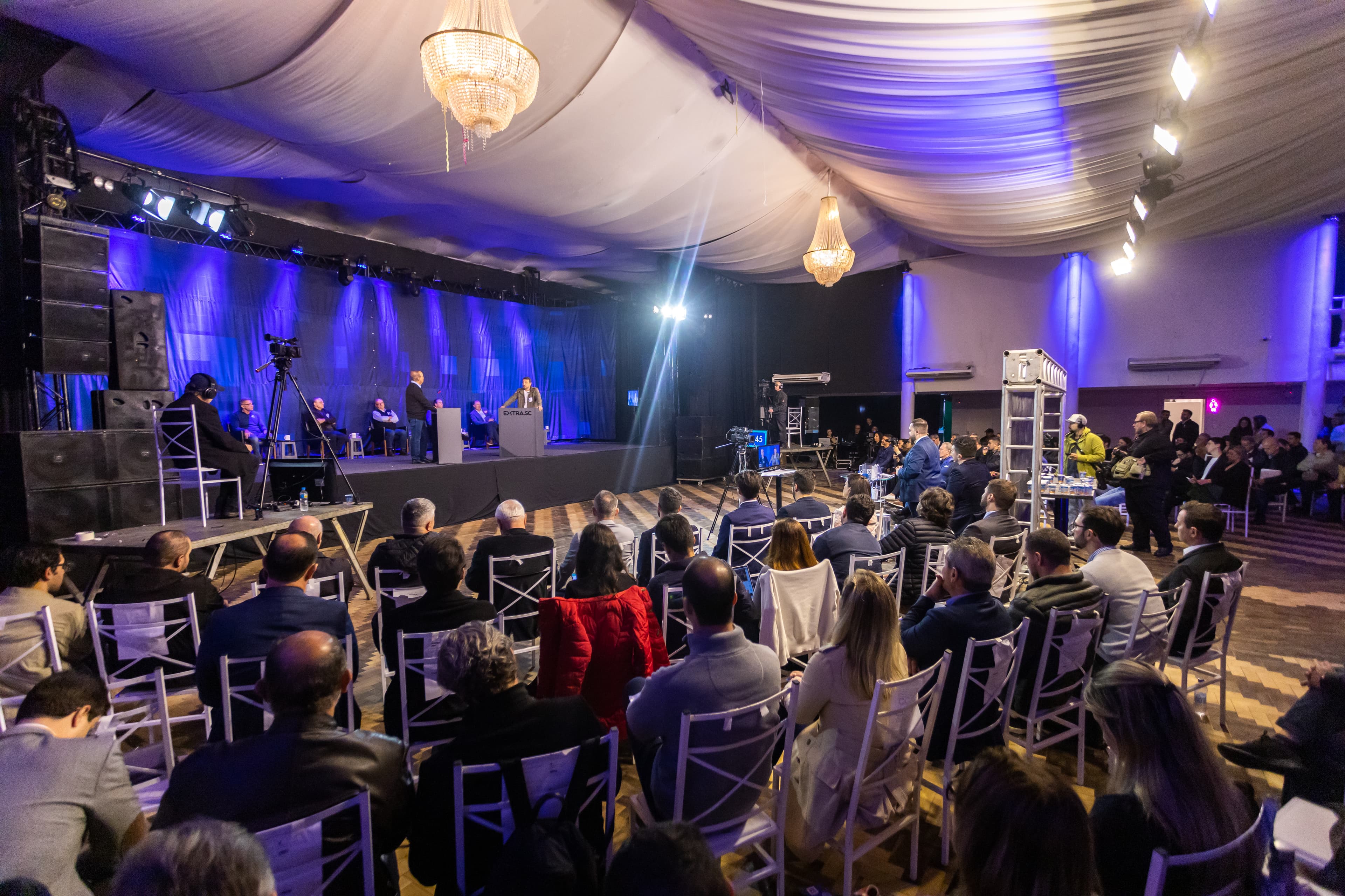 PRIMEIRA MÃO - Não foi um Debate do EXTRA.SC, foi o Debate de Tubarão