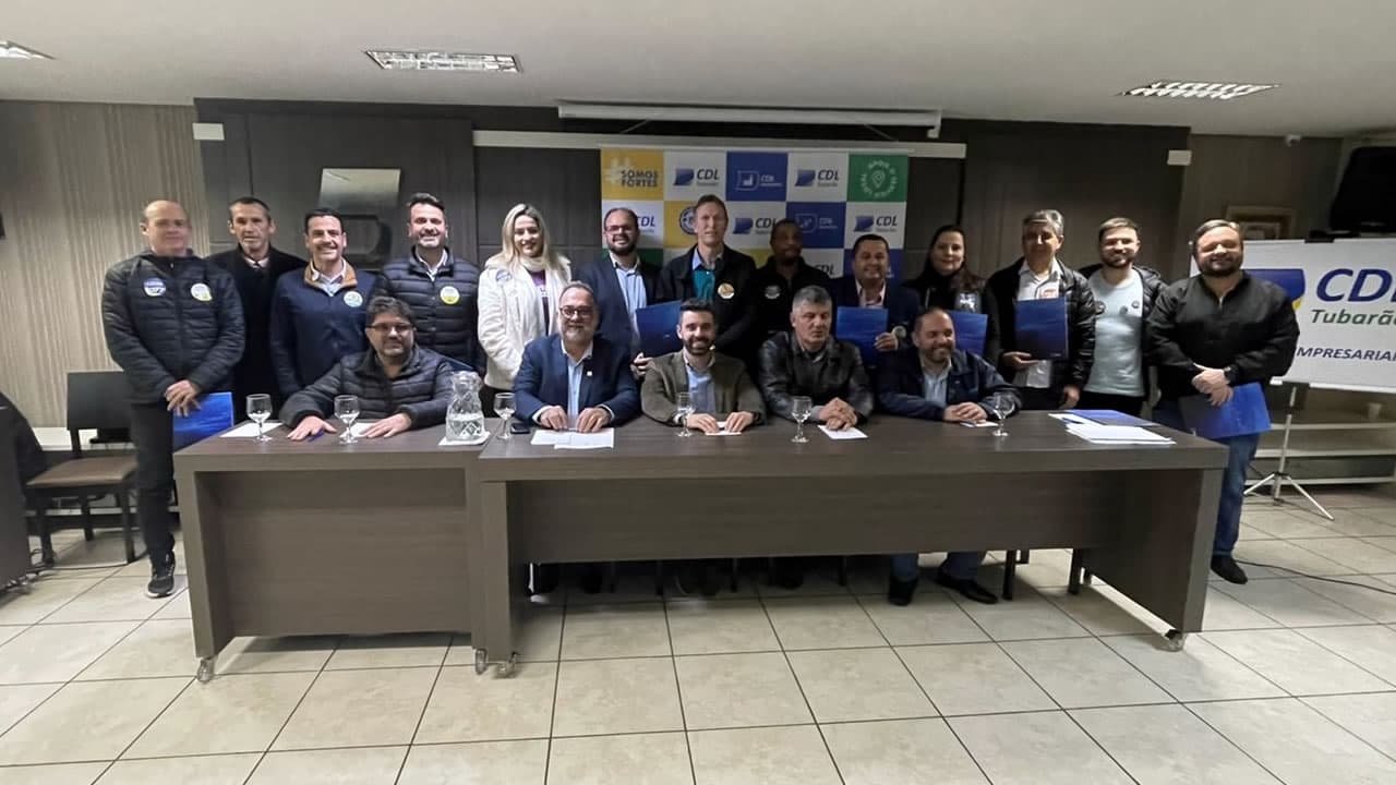 Candidatos a deputados estaduais recebem lista com pleitos de empresários