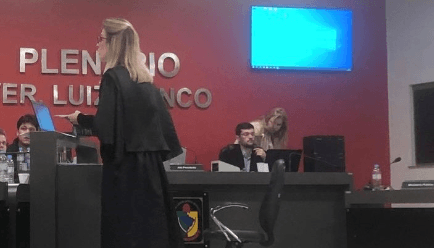 Homem que tentou matar esposa atropelada por não aceitar separação é condenado