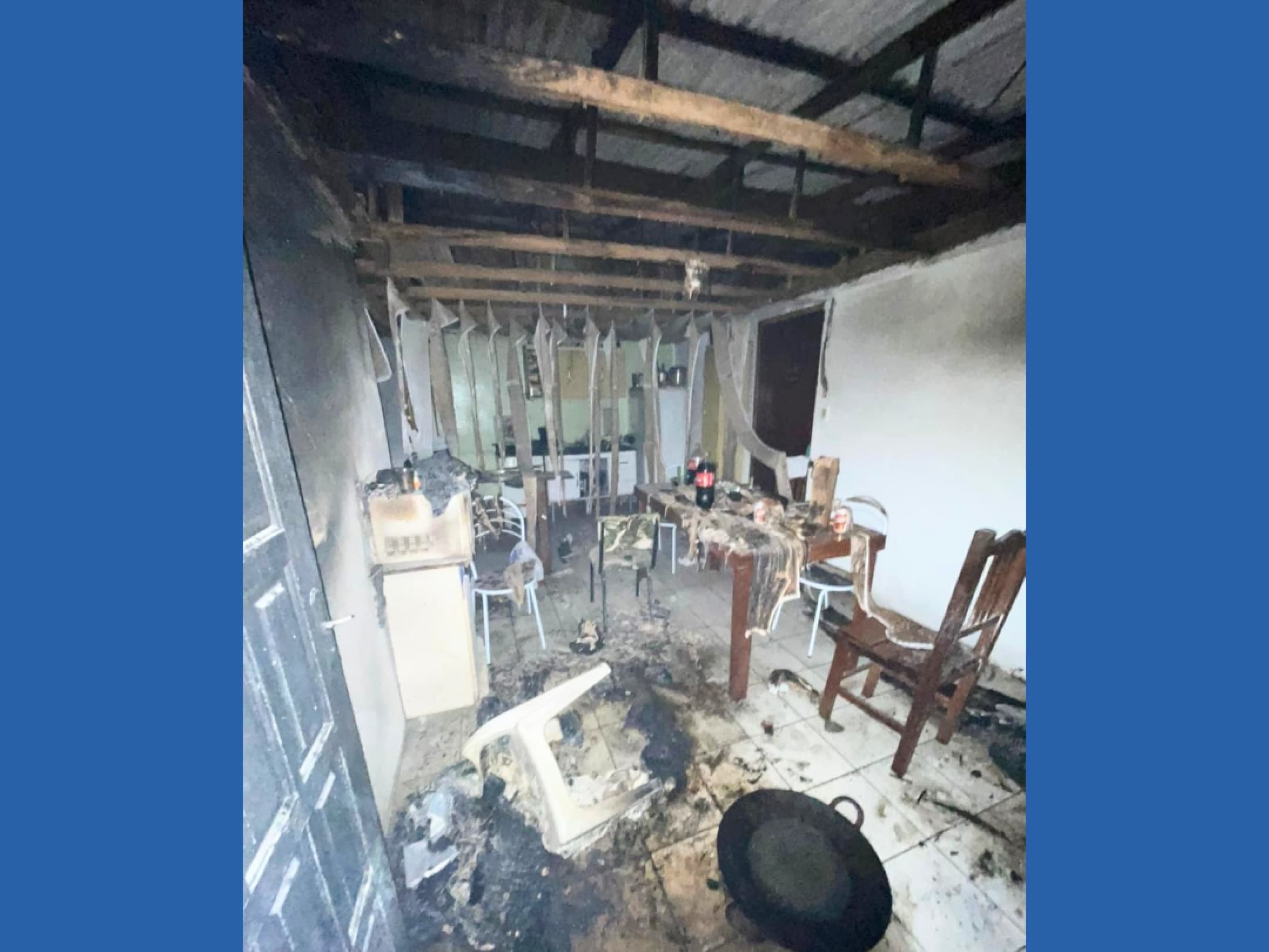 Oito pessoas sofrem intoxicação leve por inalação de fumaça em incêndio