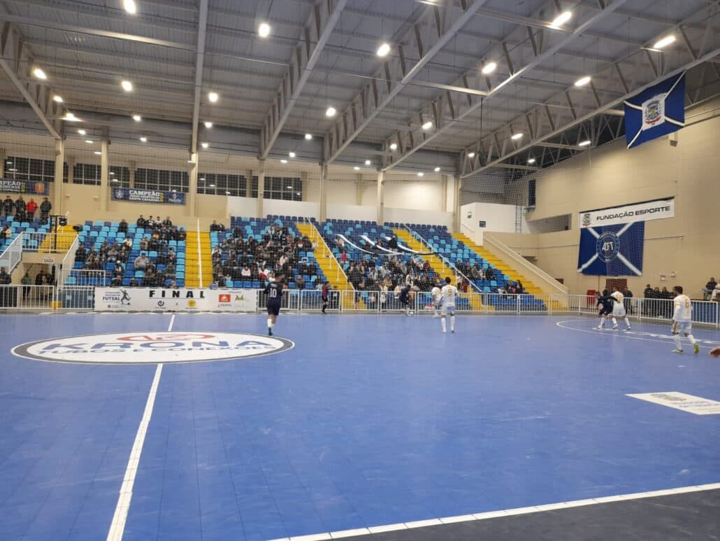 Jet Lanches é campeão do Municipal de Futsal de Tubarão