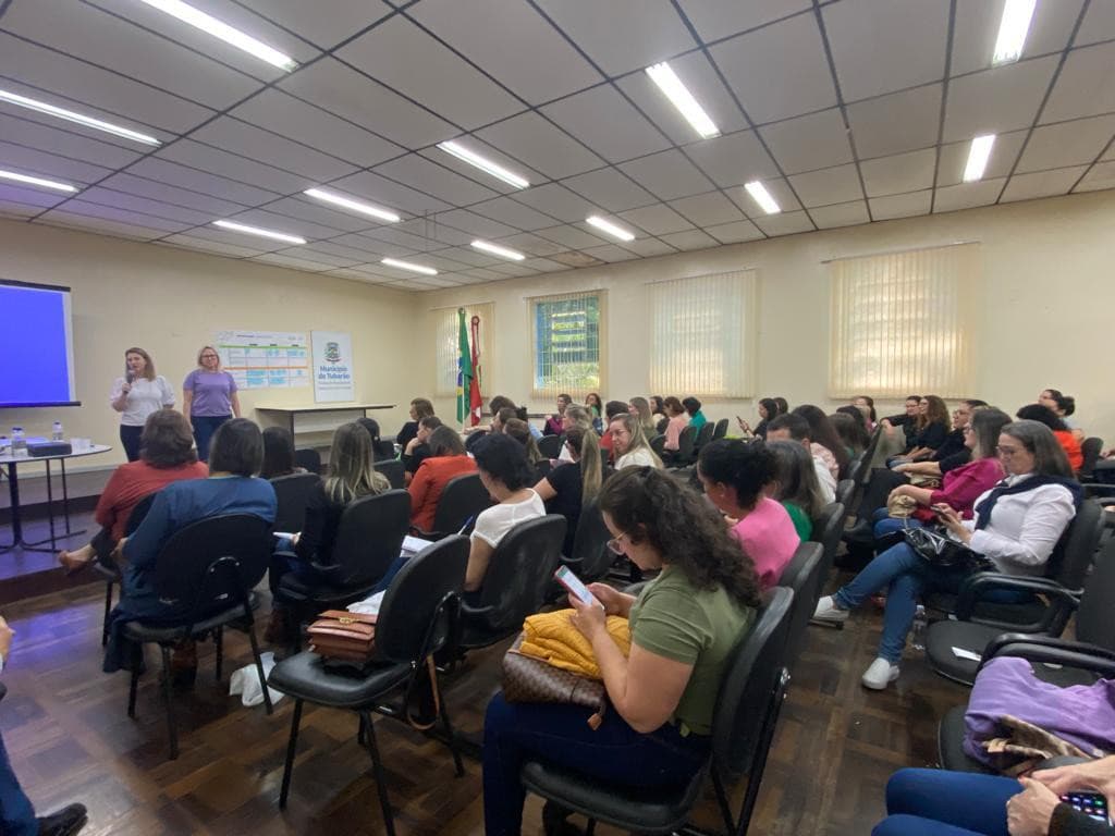 Tubarão sedia encontro regional de escuta especializada