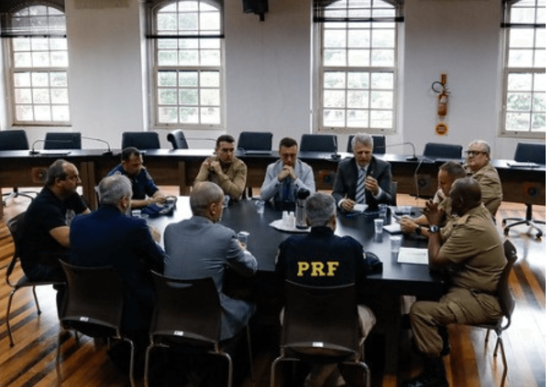 Ações para desobstruir rodovias são discutidas por forças de segurança de SC