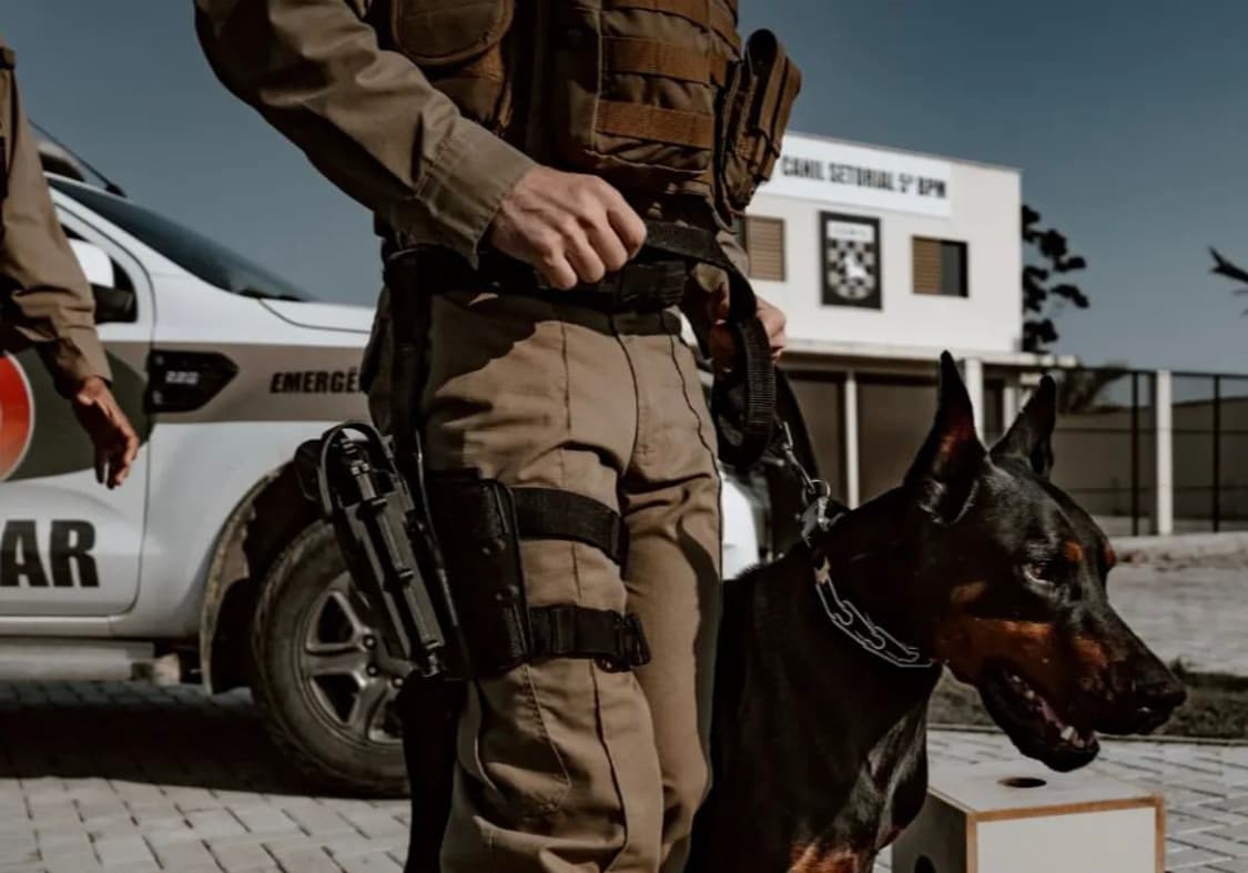 Traficante é levado ao hospital após engolir drogas