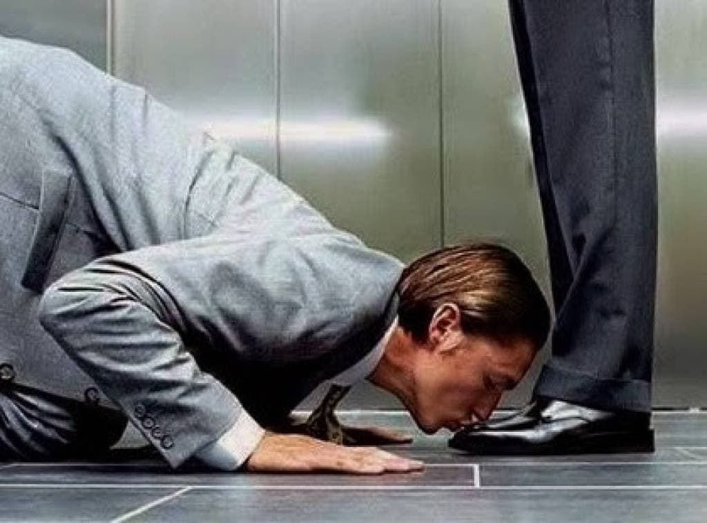 PRIMEIRA MÃO - Uma ponte séria para o mundo dos diferentes