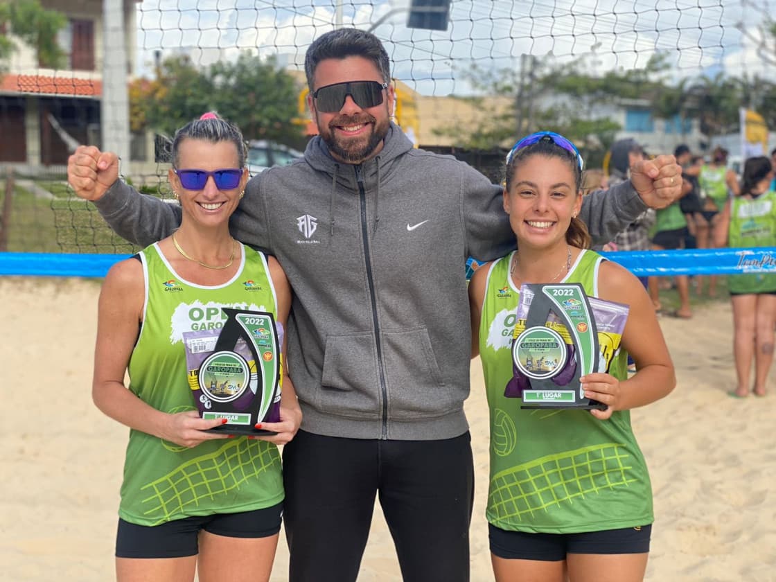 Dupla do vôlei de praia de Tubarão é campeã em Garopaba