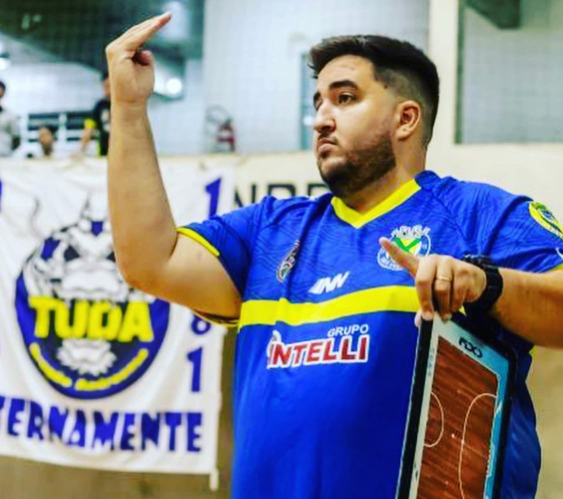 Tubarão Futsal inicia reformulação e anuncia comissão técnica