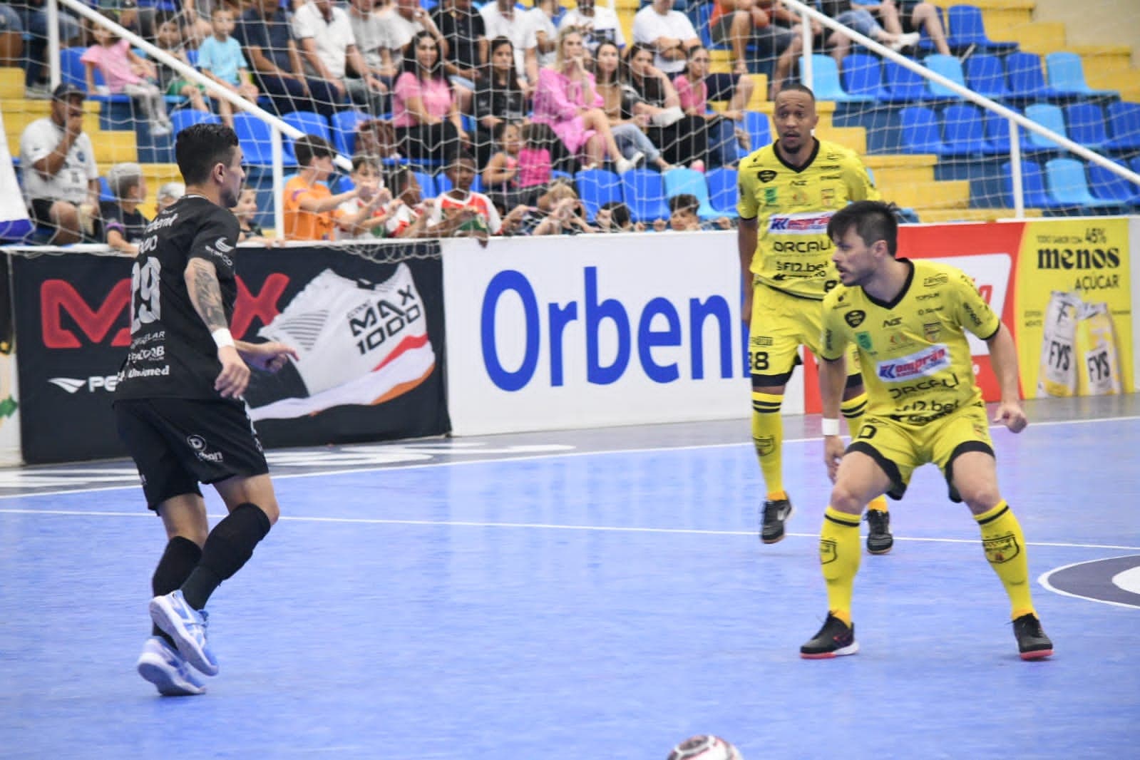 ESTADUAL: Tubarão Futsal perde e precisa vencer jogo da volta para ser campeão