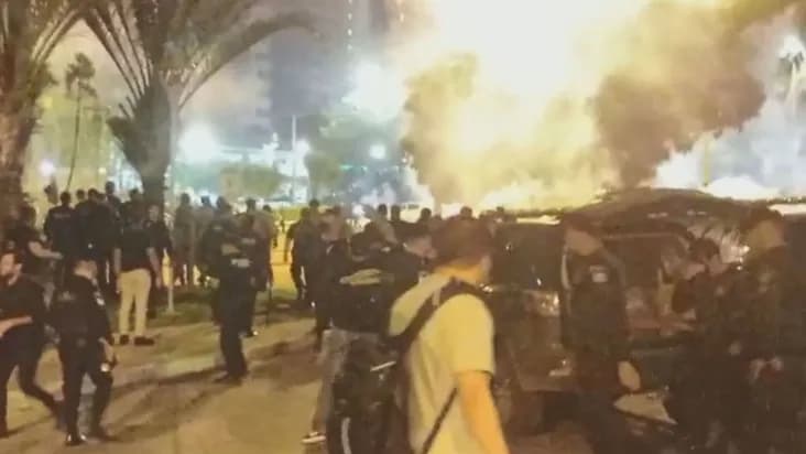 Brasília tem tumulto e ônibus queimados após tentativa de invasão a prédio da PF