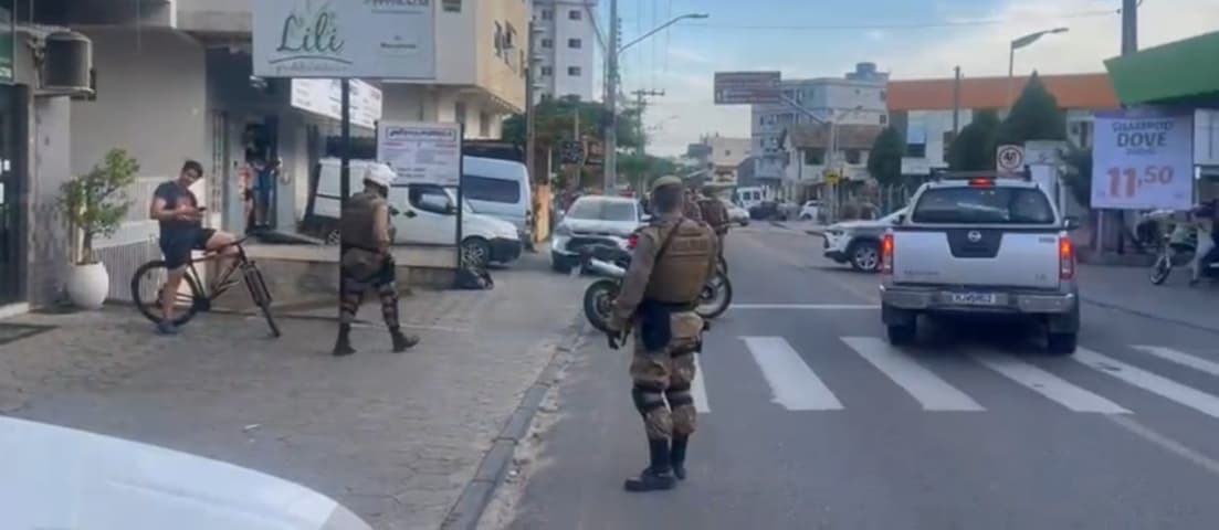 Carro é recuperado minutos após ser furtado com o apoio de rastreador