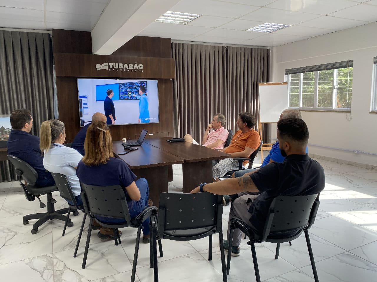 Clientes da Tubarão Saneamento visitam Estação de Tratamento de Esgoto
