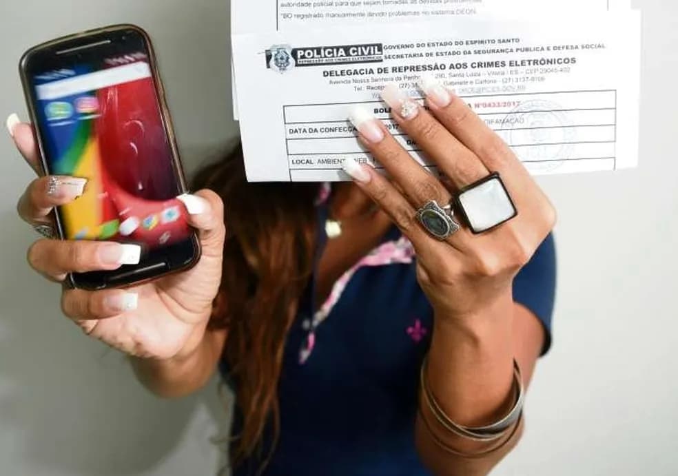 Brasil tem ao menos 4 processos por dia  de divulgação de imagens íntimas sem consentimento