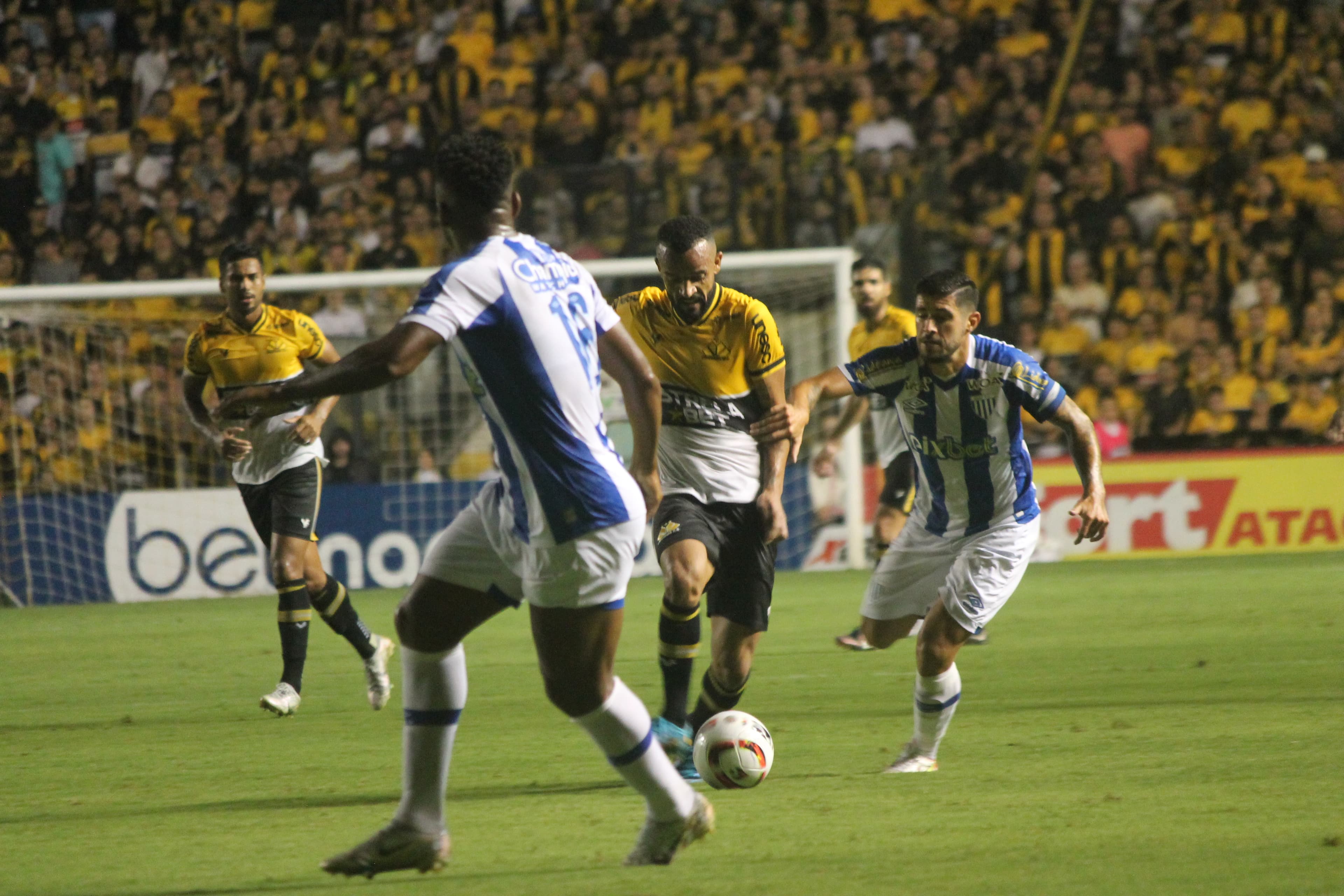 CATARINENSE: Criciúma bate Avaí após 30 cobranças de pênaltis e avança às semifinais