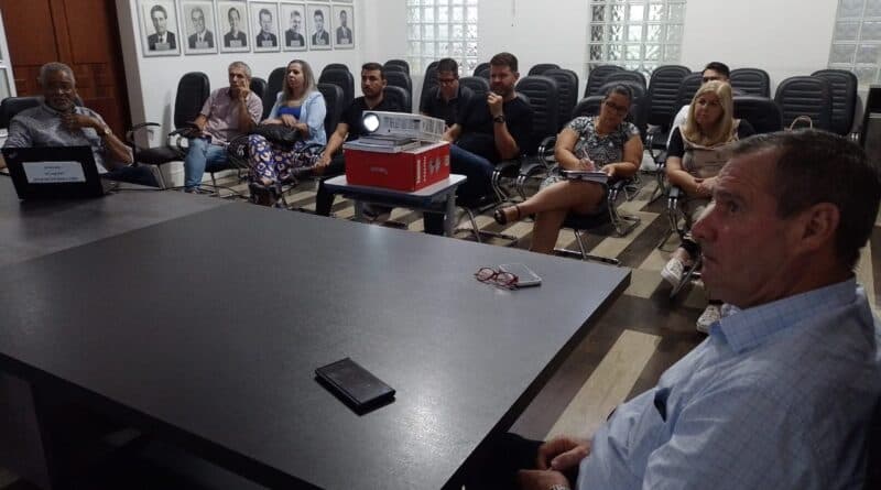 Professores municipais de Tubarão terão reajuste de 14,95% no piso salarial