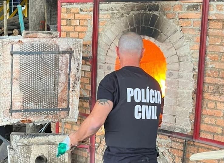 Mais de 10kg de cocaína são destruídos em Pescaria Brava