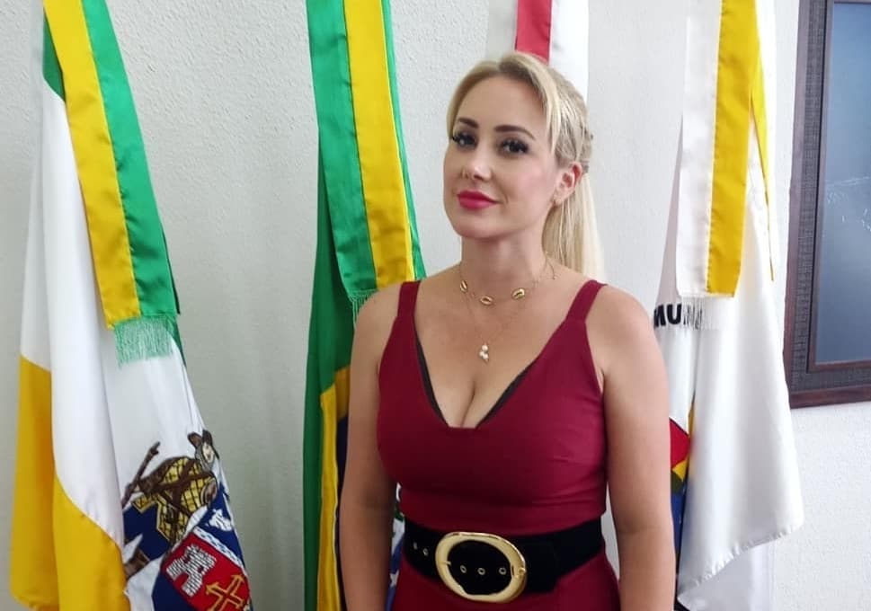 Vereadora de Laguna propõe tarifa de ônibus gratuita para mulheres com medidas protetivas