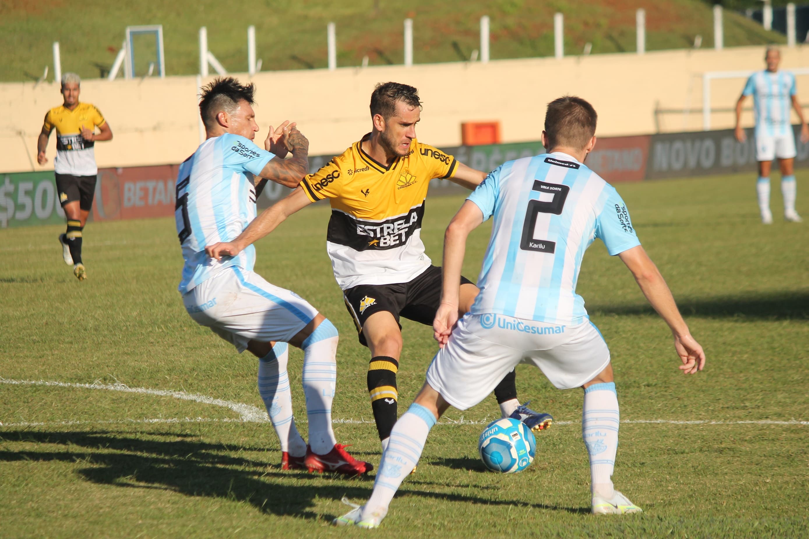 SÉRIE B: Criciúma empata em 1 a 1 com Londrina fora de casa